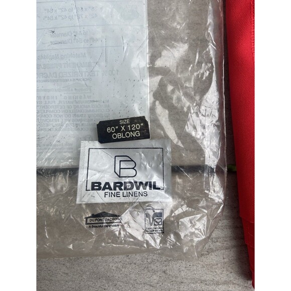 Vintage Red Textured Dacron Perm Press Tablecloth Oblong 60” x 120” Christmas - Picture 4 of 16